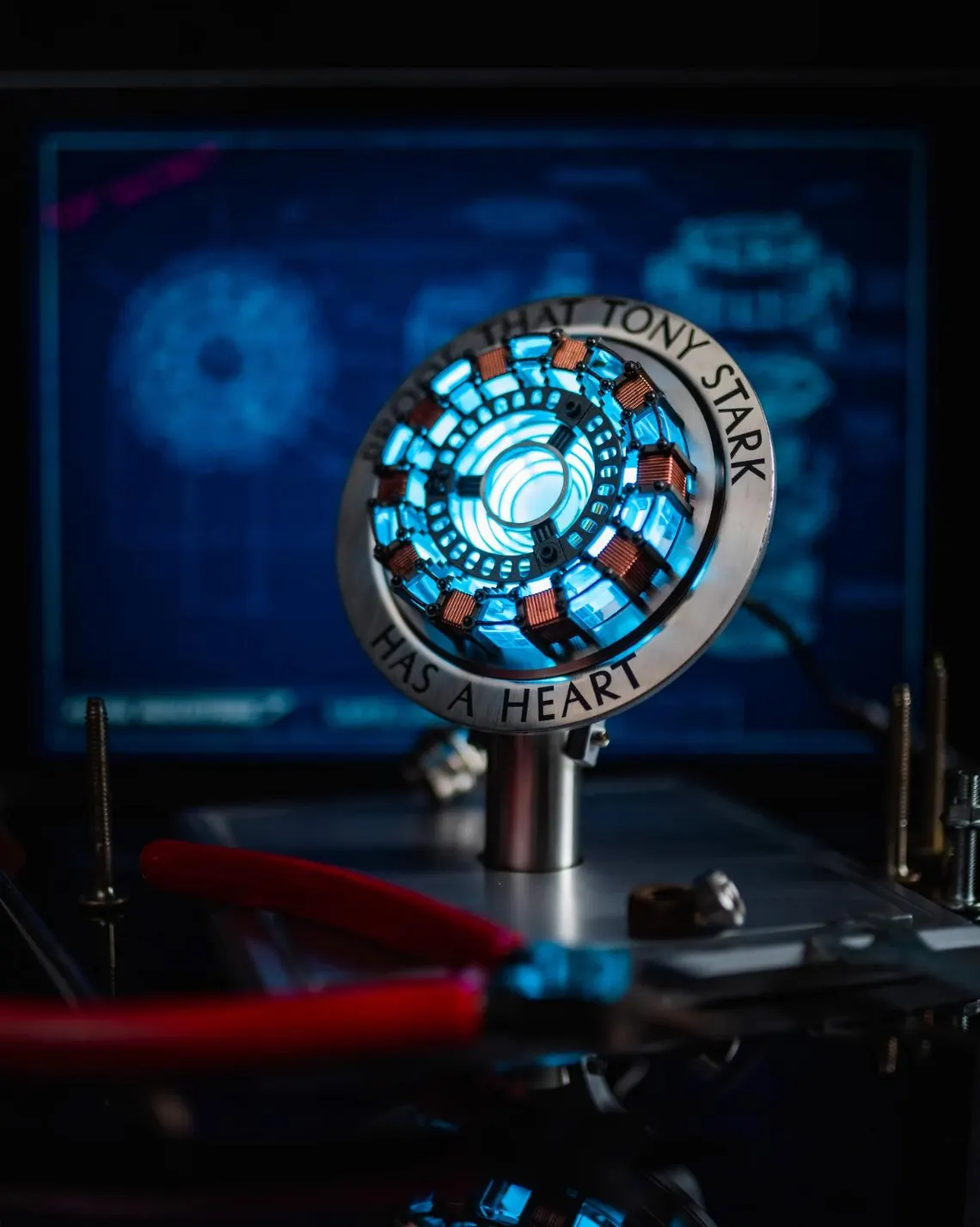 Iron Man Arc Reactor | Proof That Tony Stark Has A Heart ❤️ | Life-Size Marvel Masterpiece