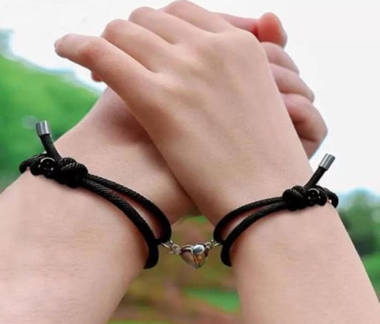 2Pcs Magnetic Heart Couple Bracelets | Adjustable Black & Silver Friendship & Love Set 💕🔗